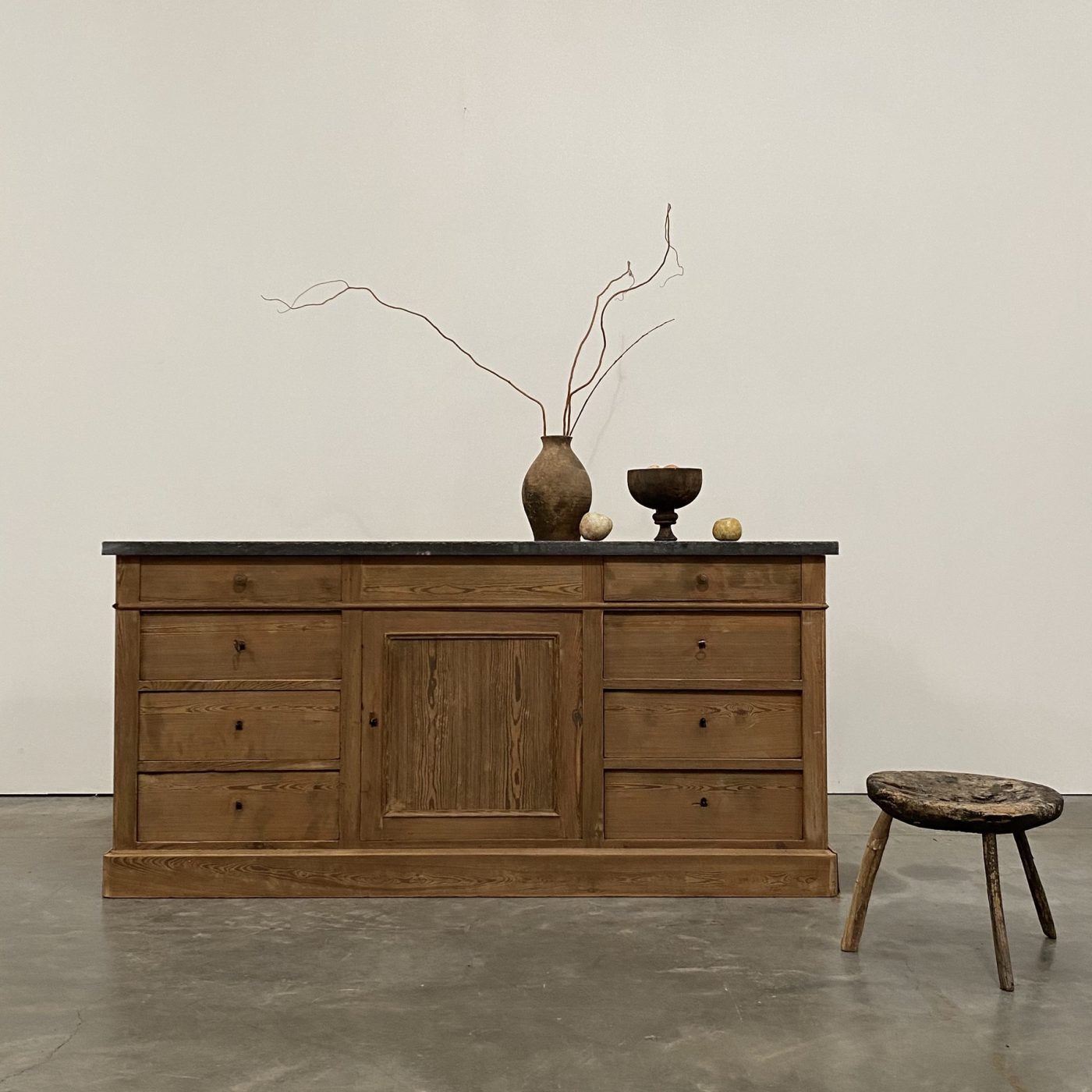 objet-vagabond-oak-cabinet0003