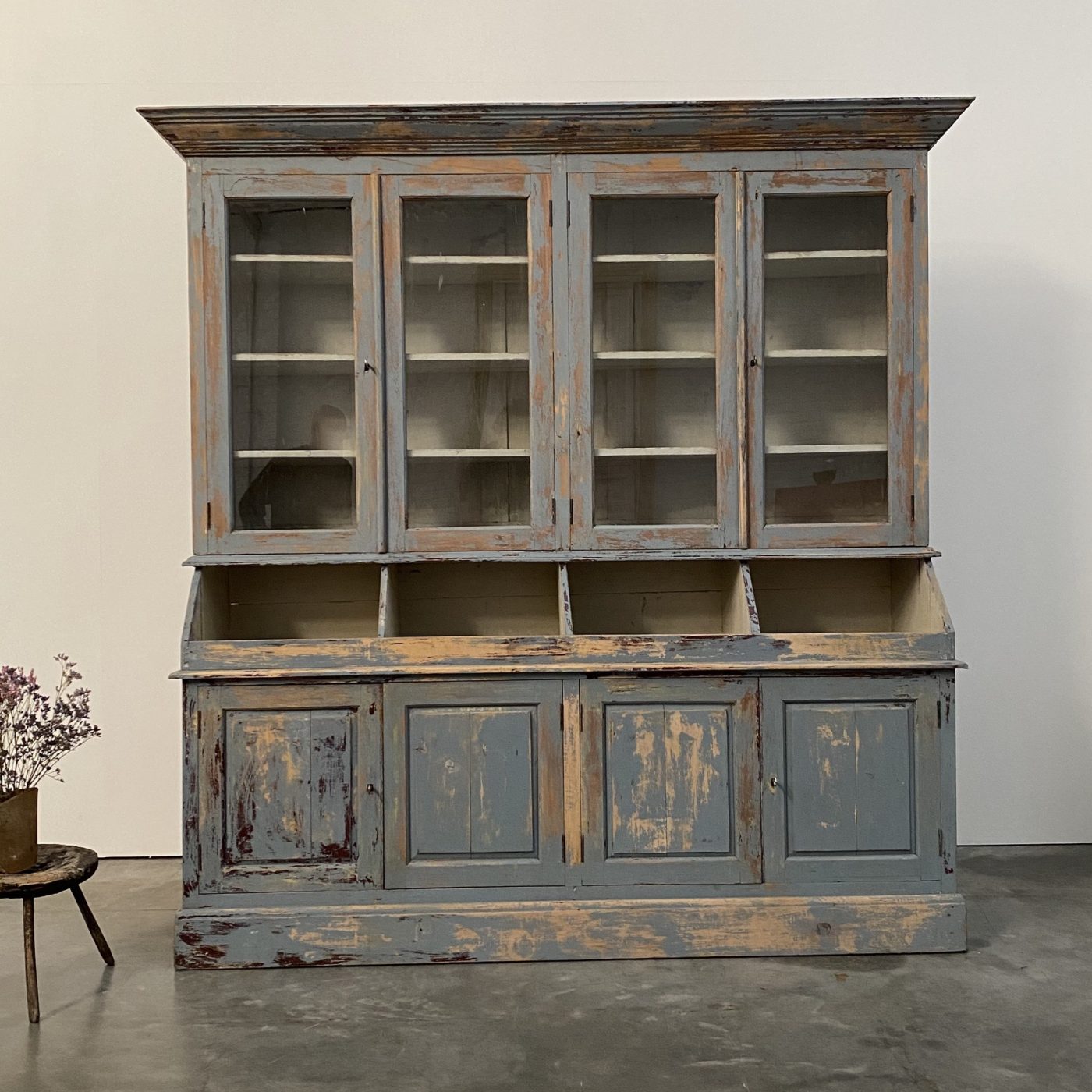 objet-vagabond-painted-cupboard0000