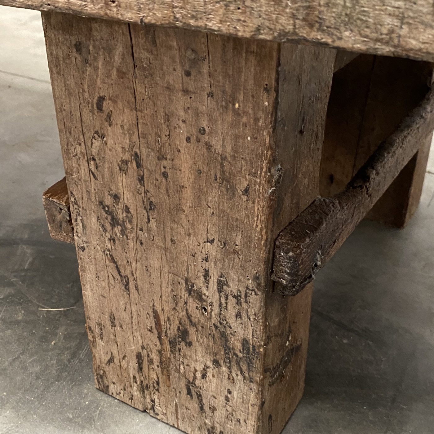 objet-vagabond-primitive-table0002