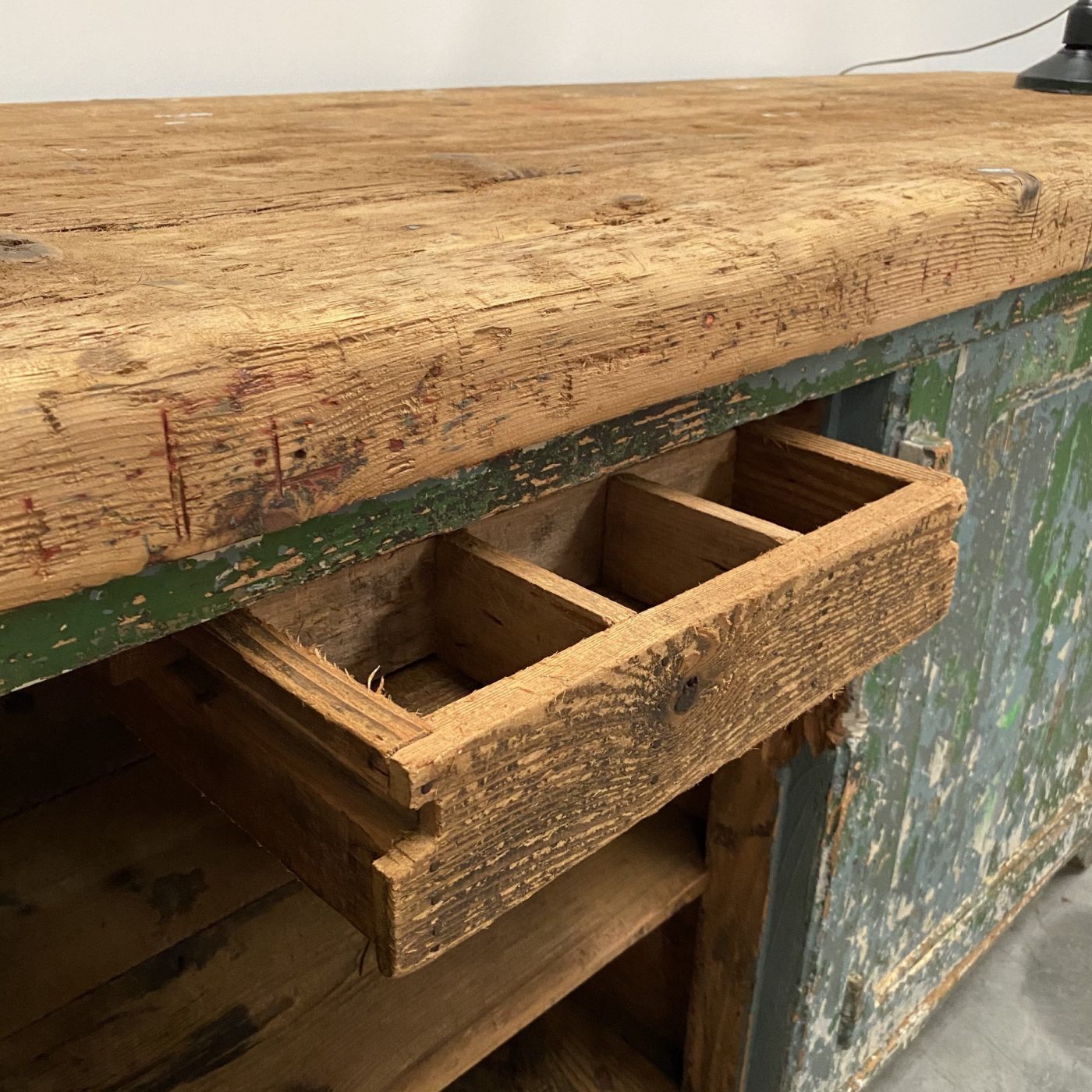 objet-vagabond-primitive-workbench0004