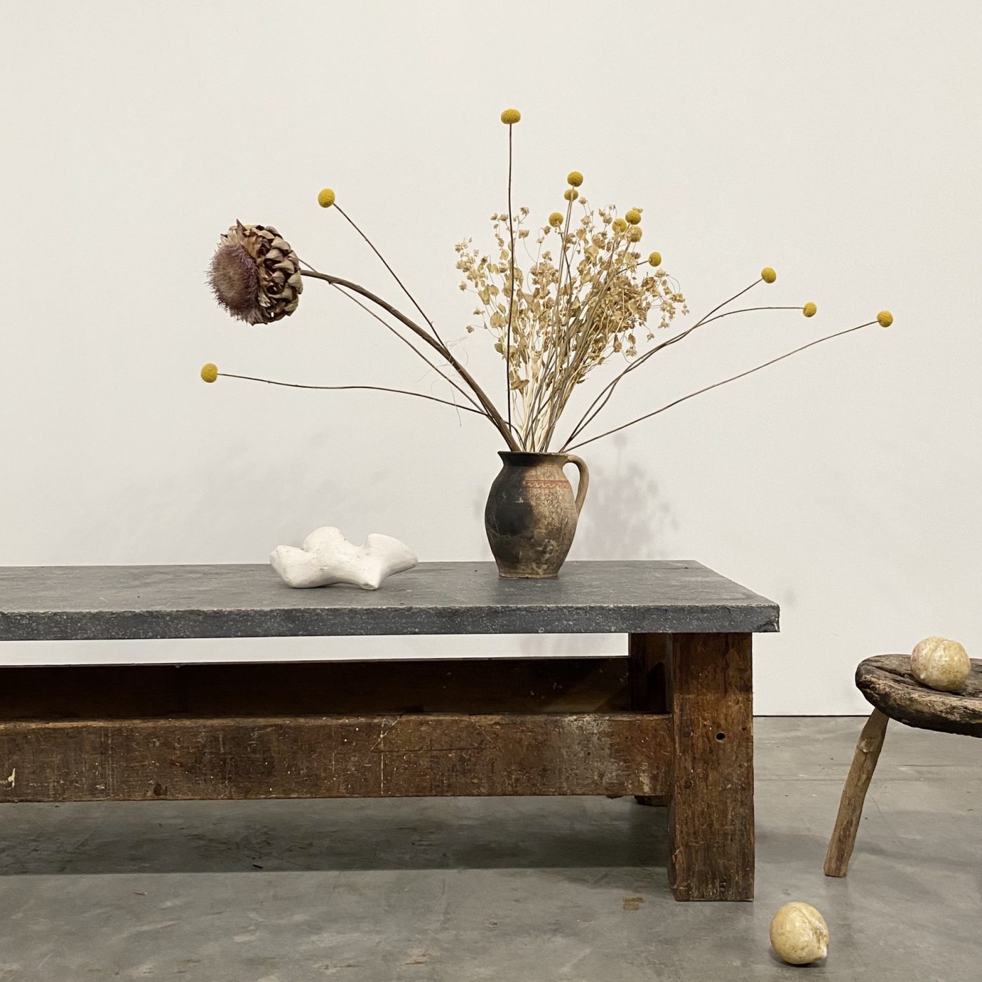 objet-vagabond-stone-table0003