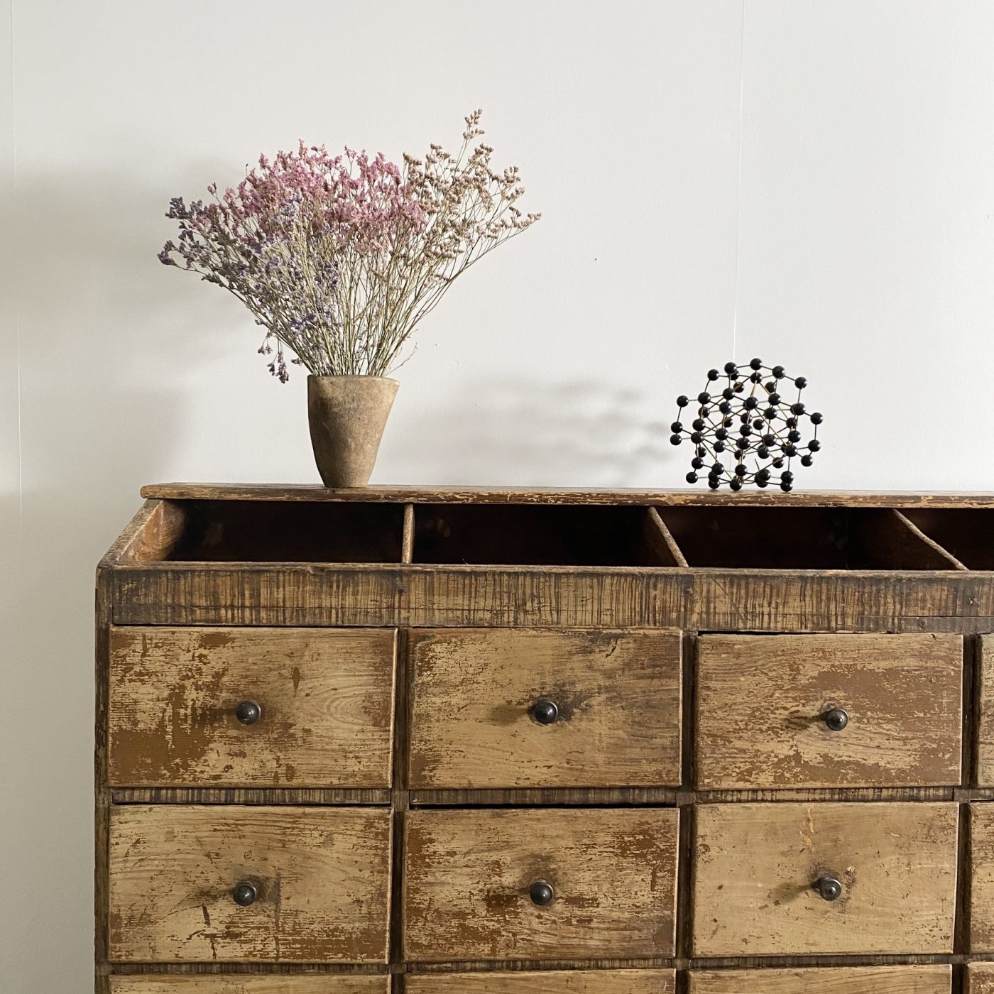 objet-vagabond-chest-drawers0001