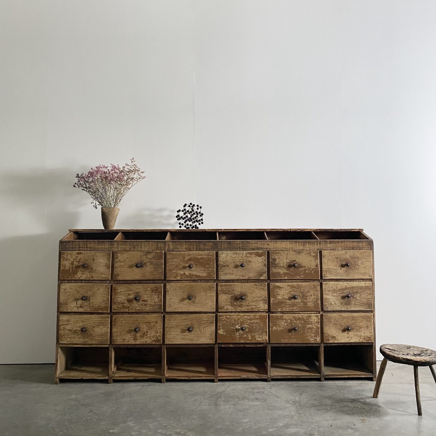 objet-vagabond-chest-drawers0005