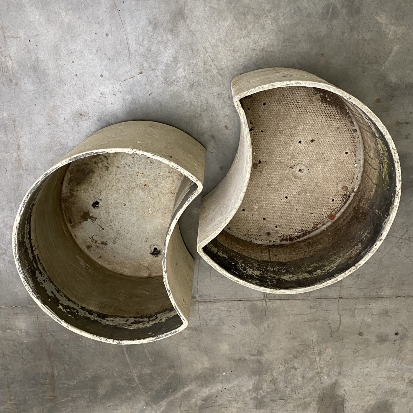 objet-vagabond-concrete-planters0002