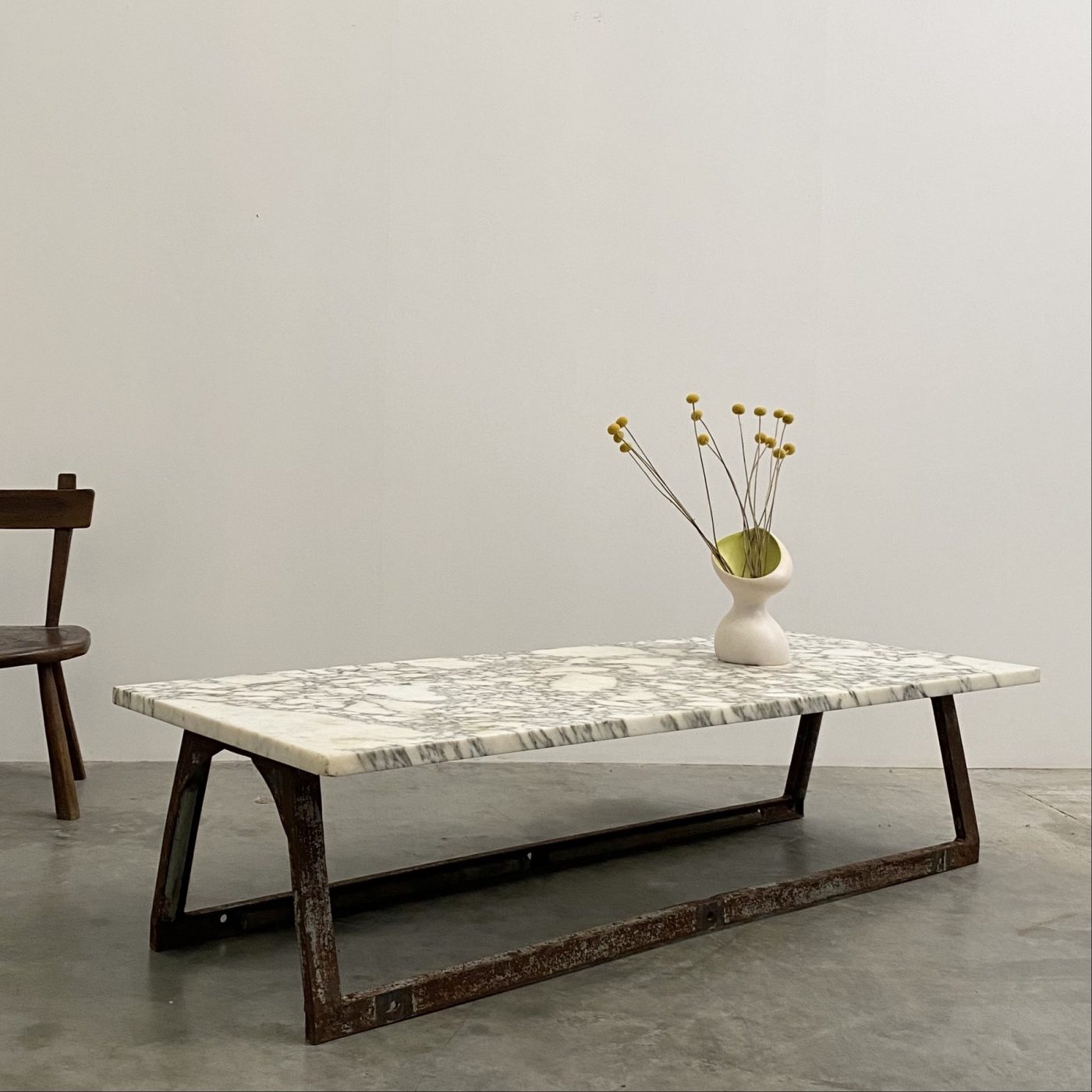 objet-vagabond-marble-table0000