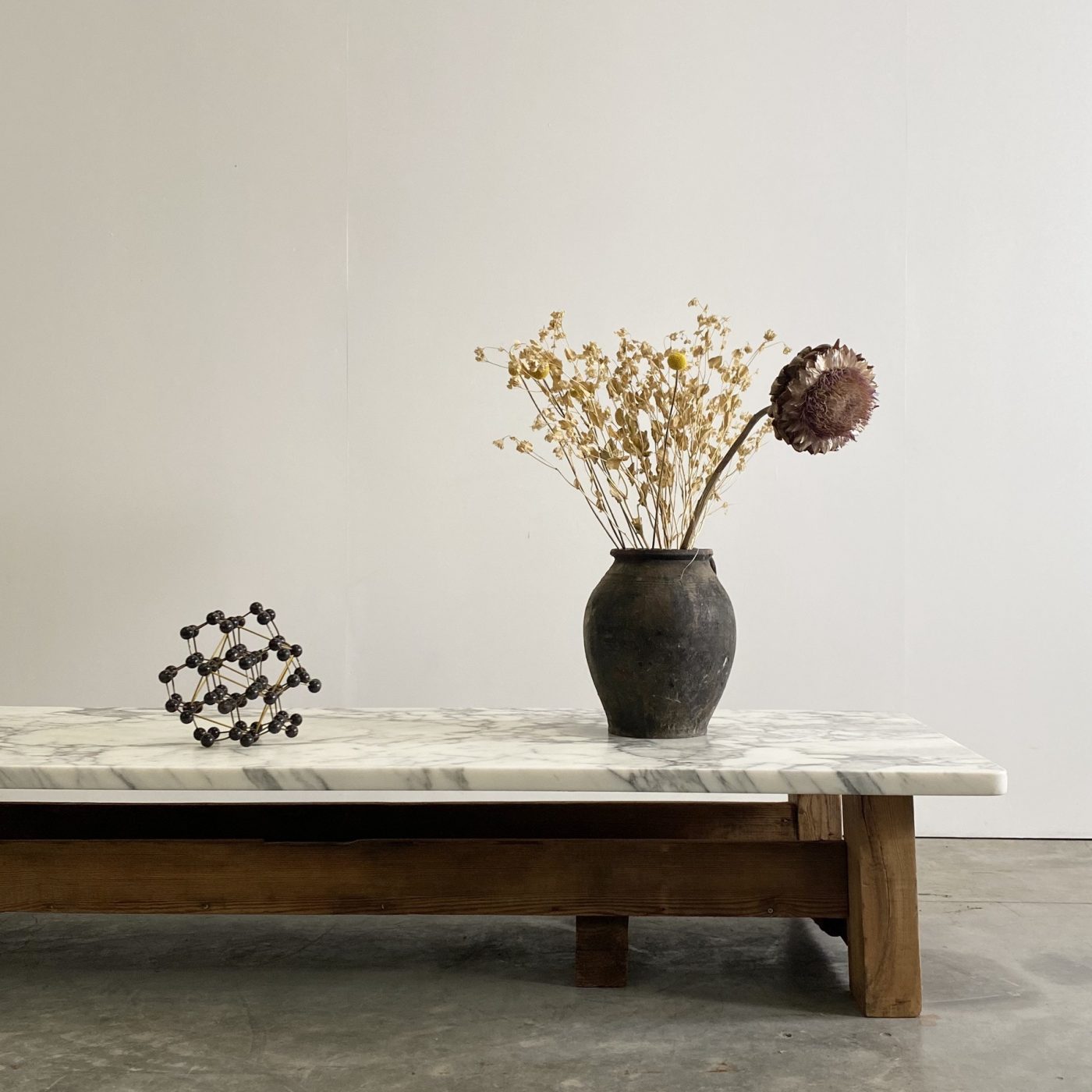 objet-vagabond-marble-table0004