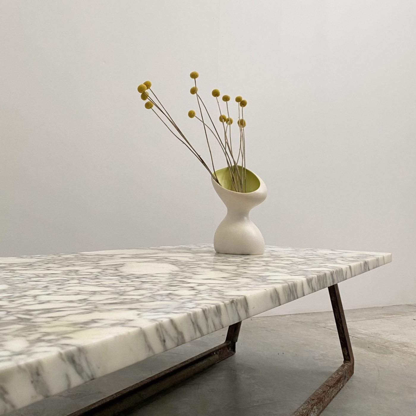 objet-vagabond-marble-table0004