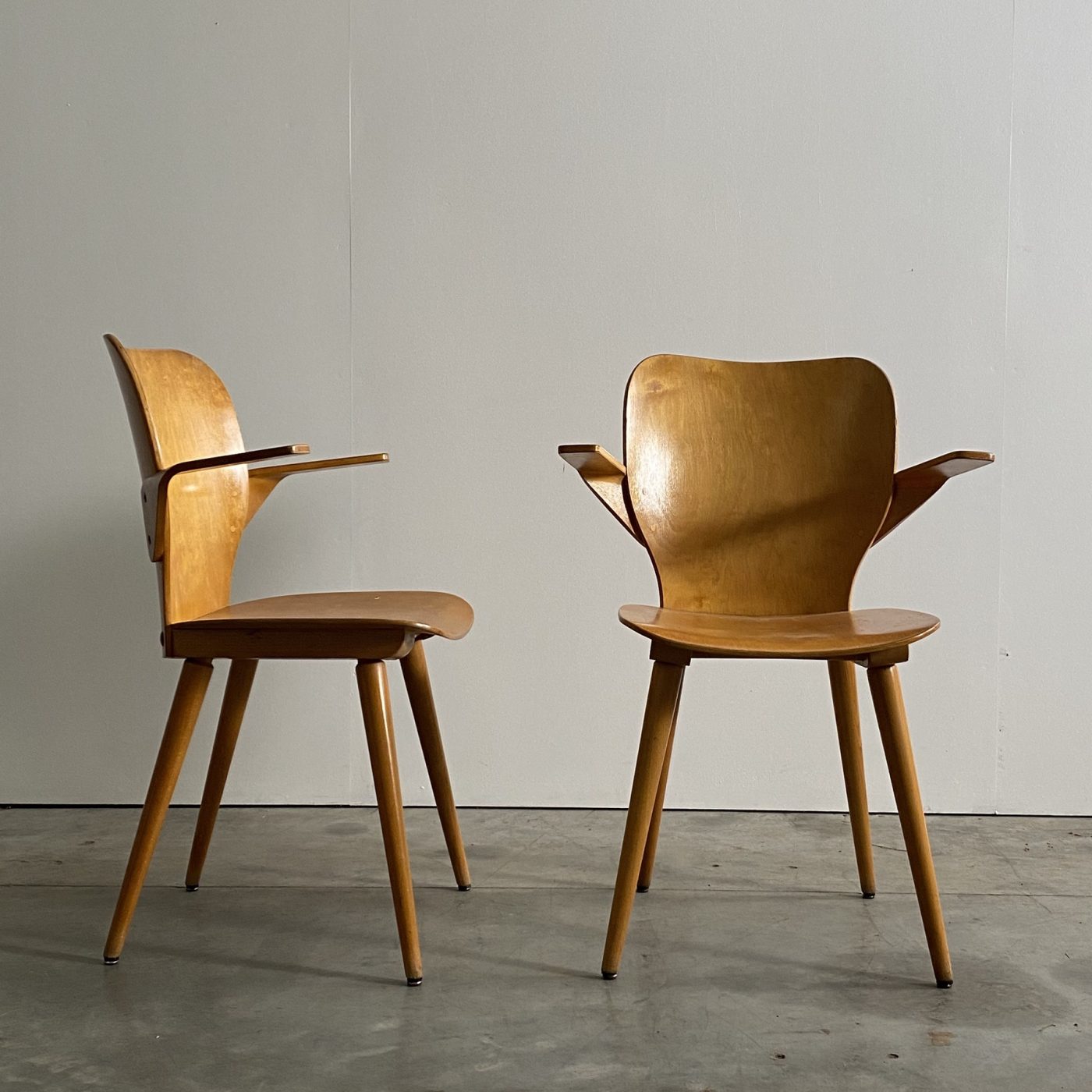 objet-vagabond-midcentury-armchairs0004