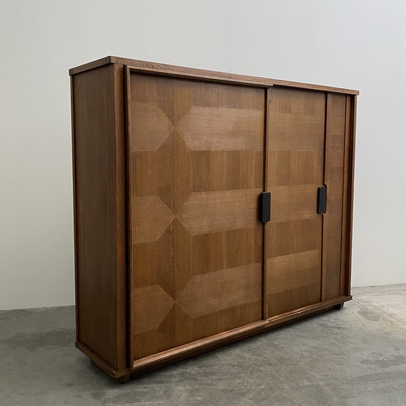 objet-vagabond-midcentury-cupboard0000