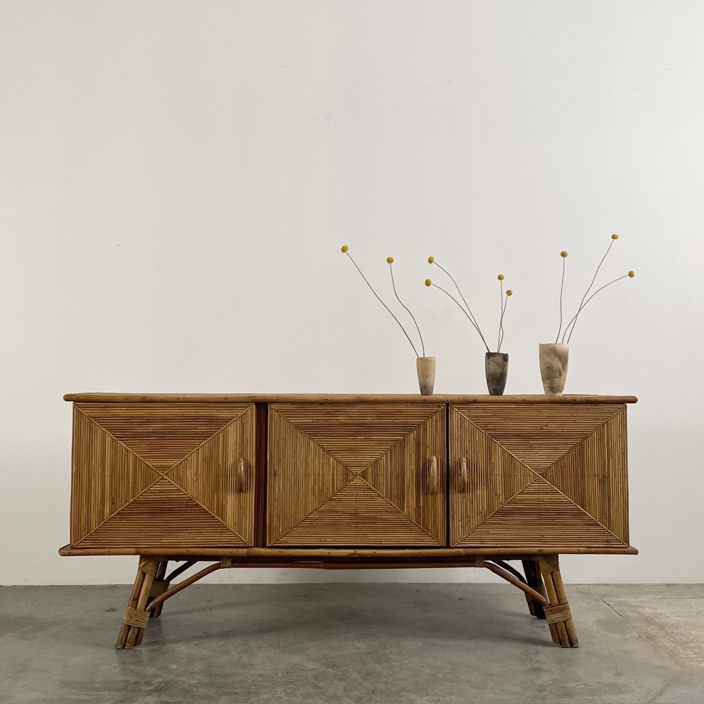 objet-vagabond-rattan-sideboard0000