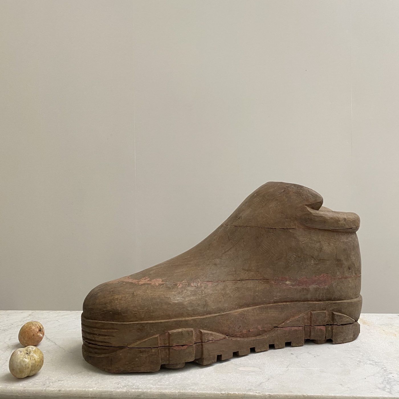 objet-vagabond-wooden-shoe0000