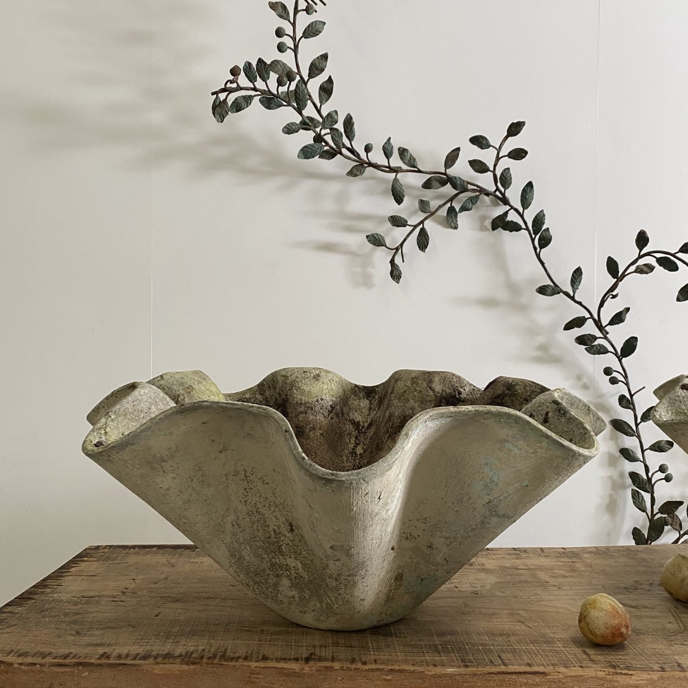 objet-vagabond-concrete-planters0000