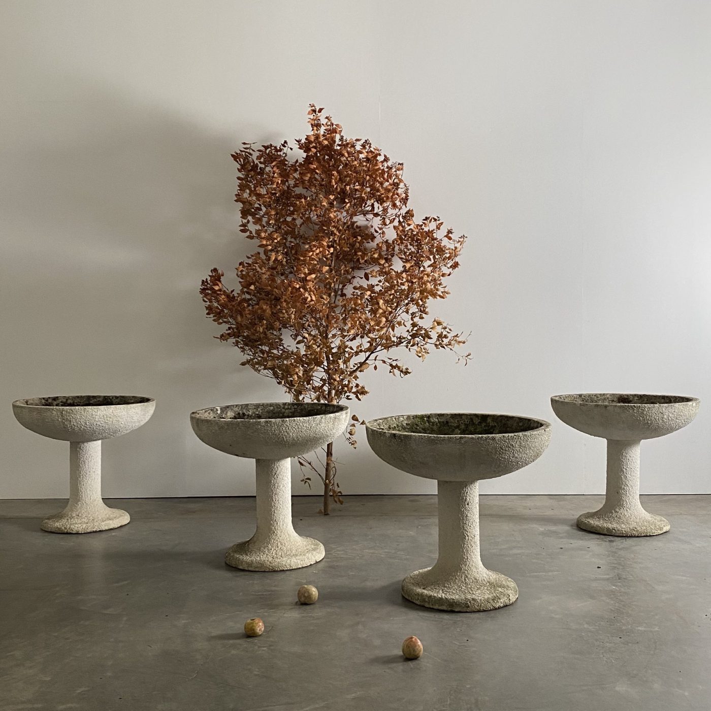 objet-vagabond-concrete-planters0007