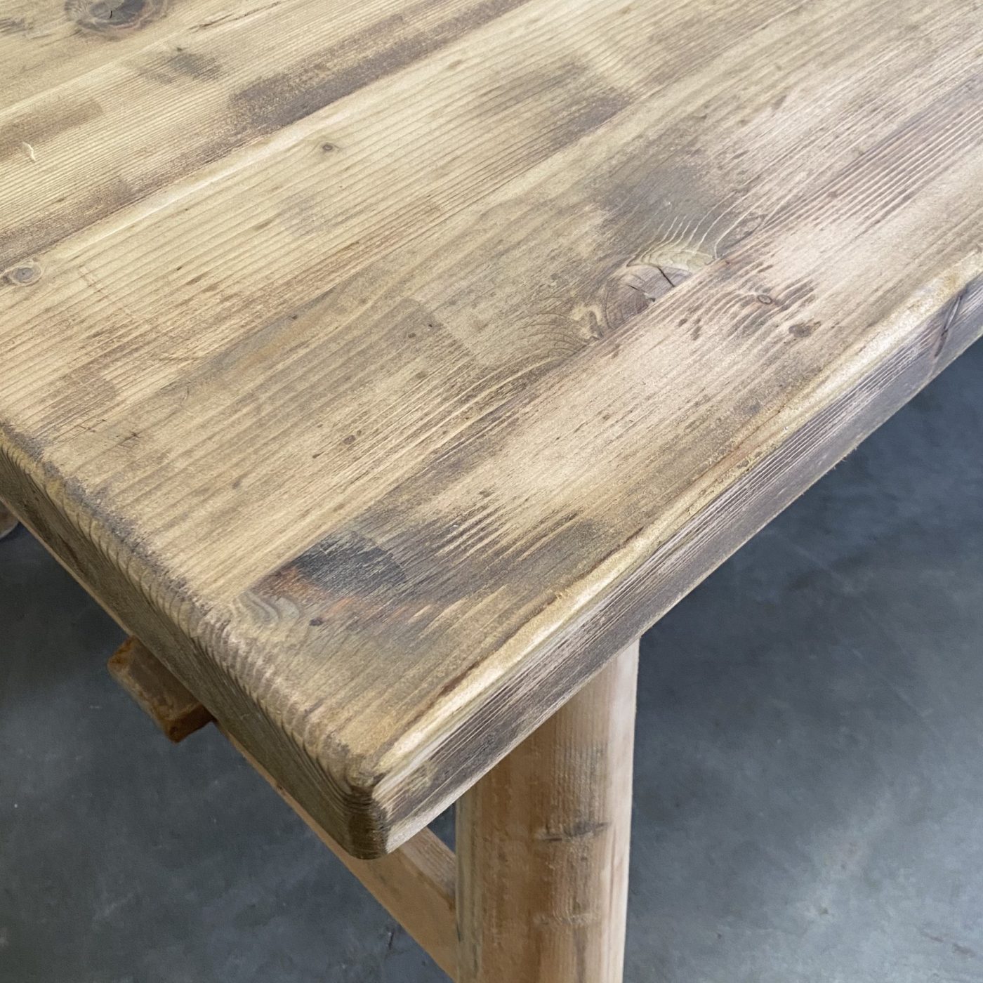 objet-vagabond-pine-table0001