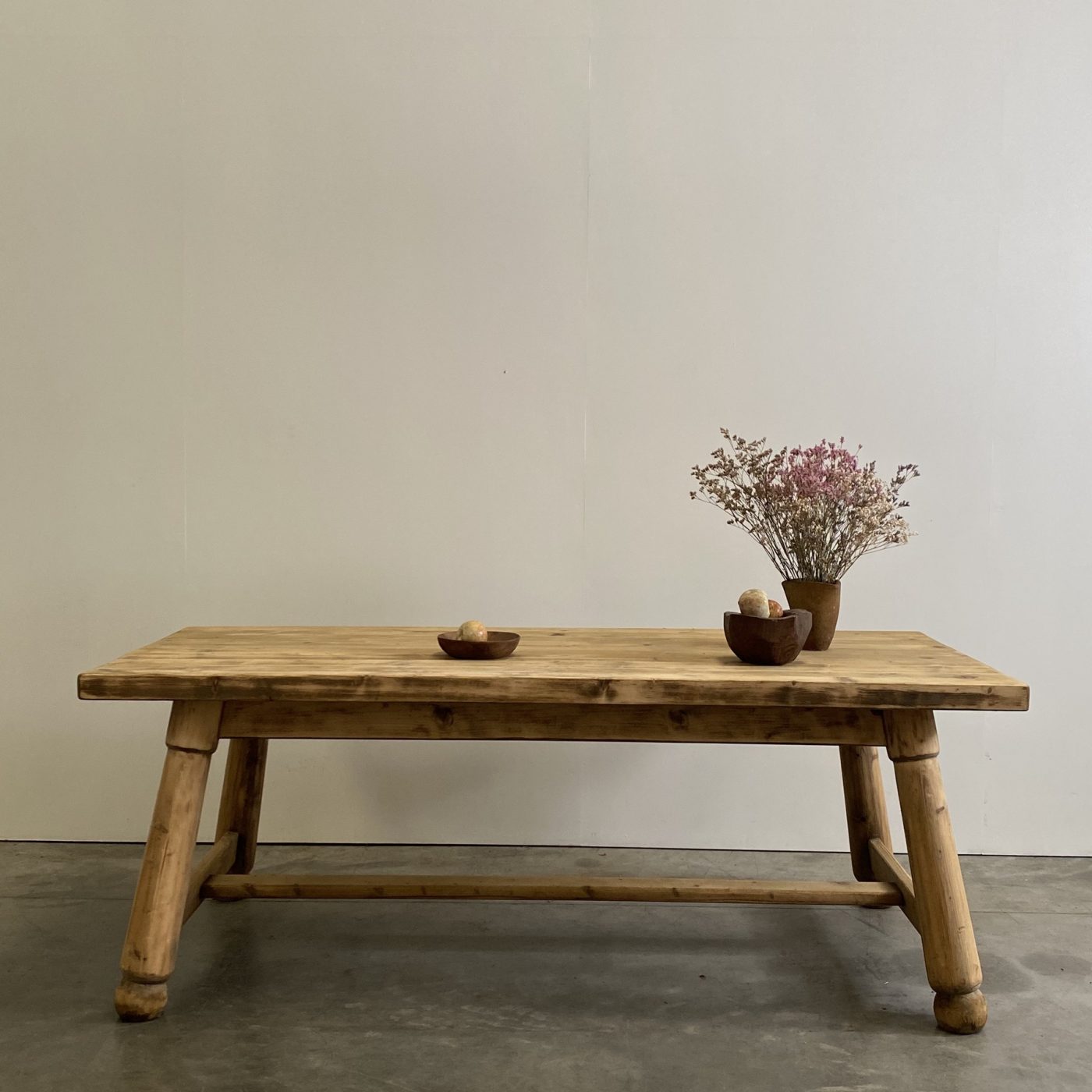 objet-vagabond-pine-table0005