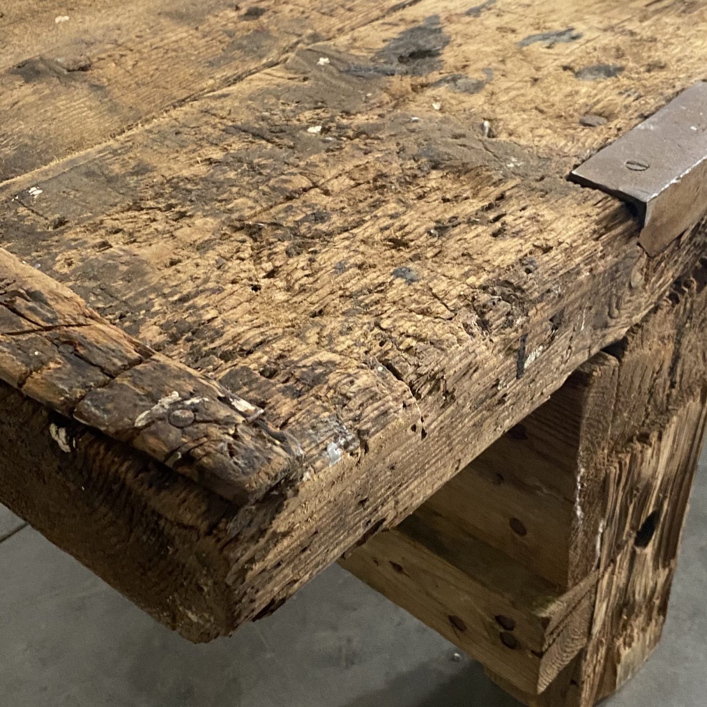 objet-vagabond-primitive-table0000