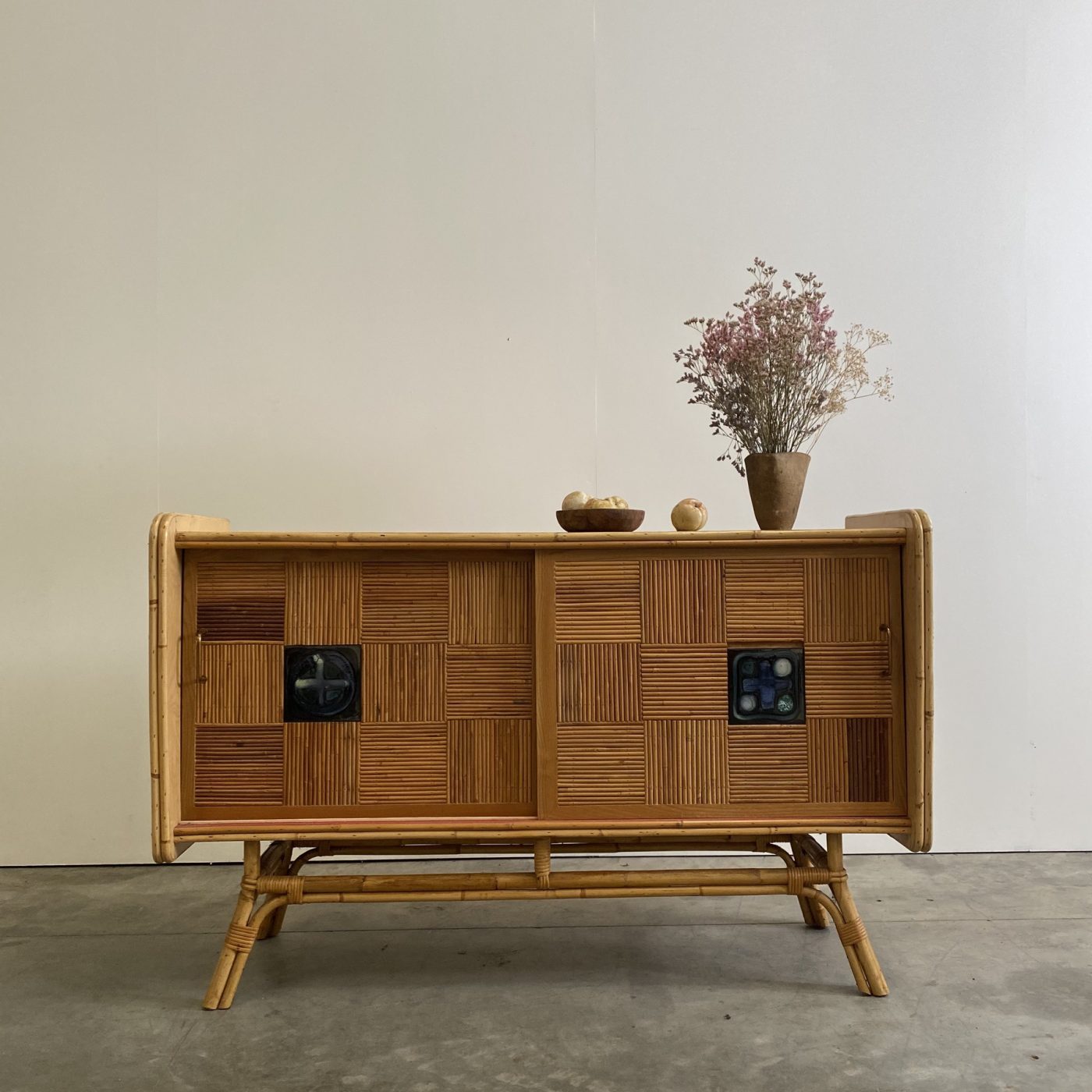 objet-vagabond-rattan-sideboard0000