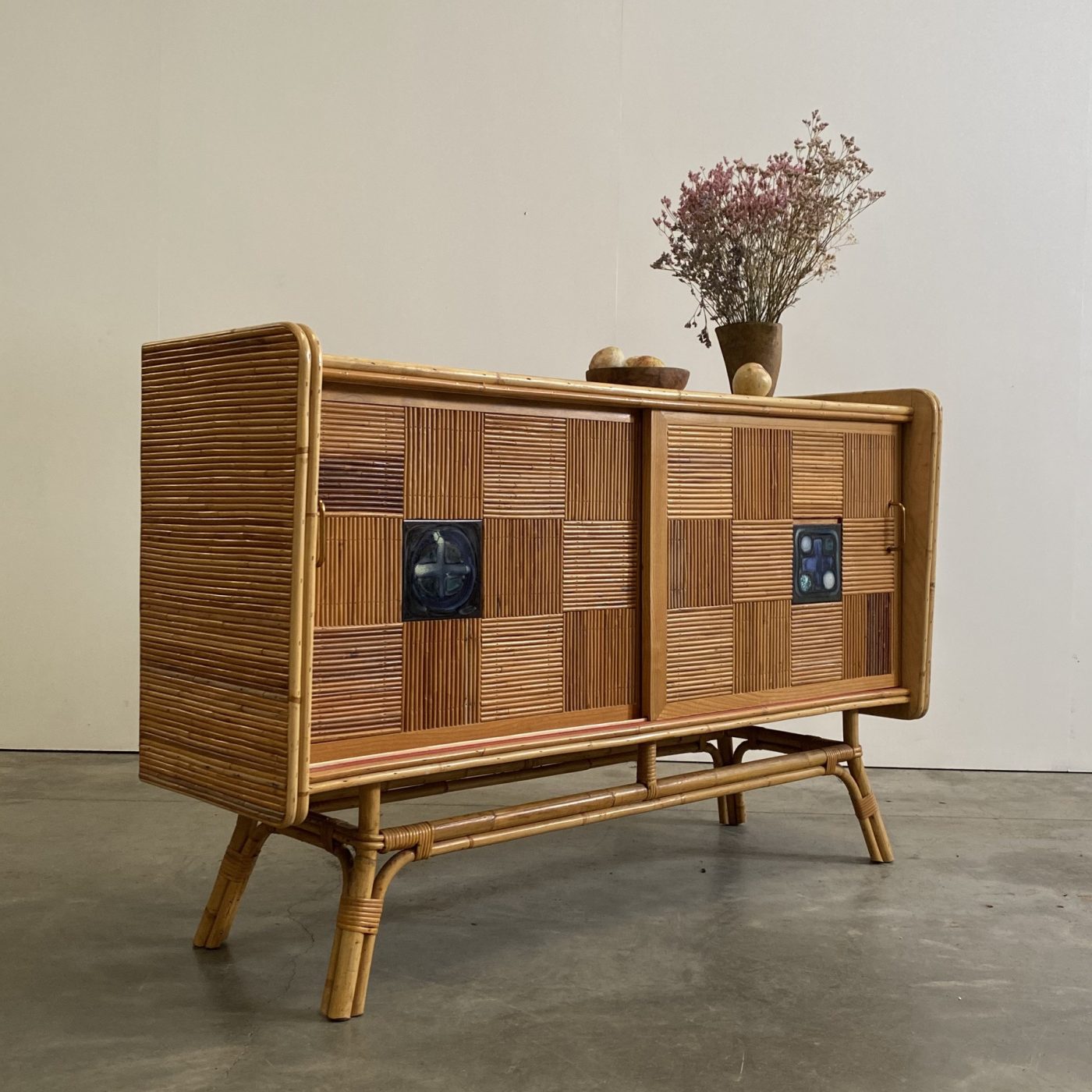 objet-vagabond-rattan-sideboard0002