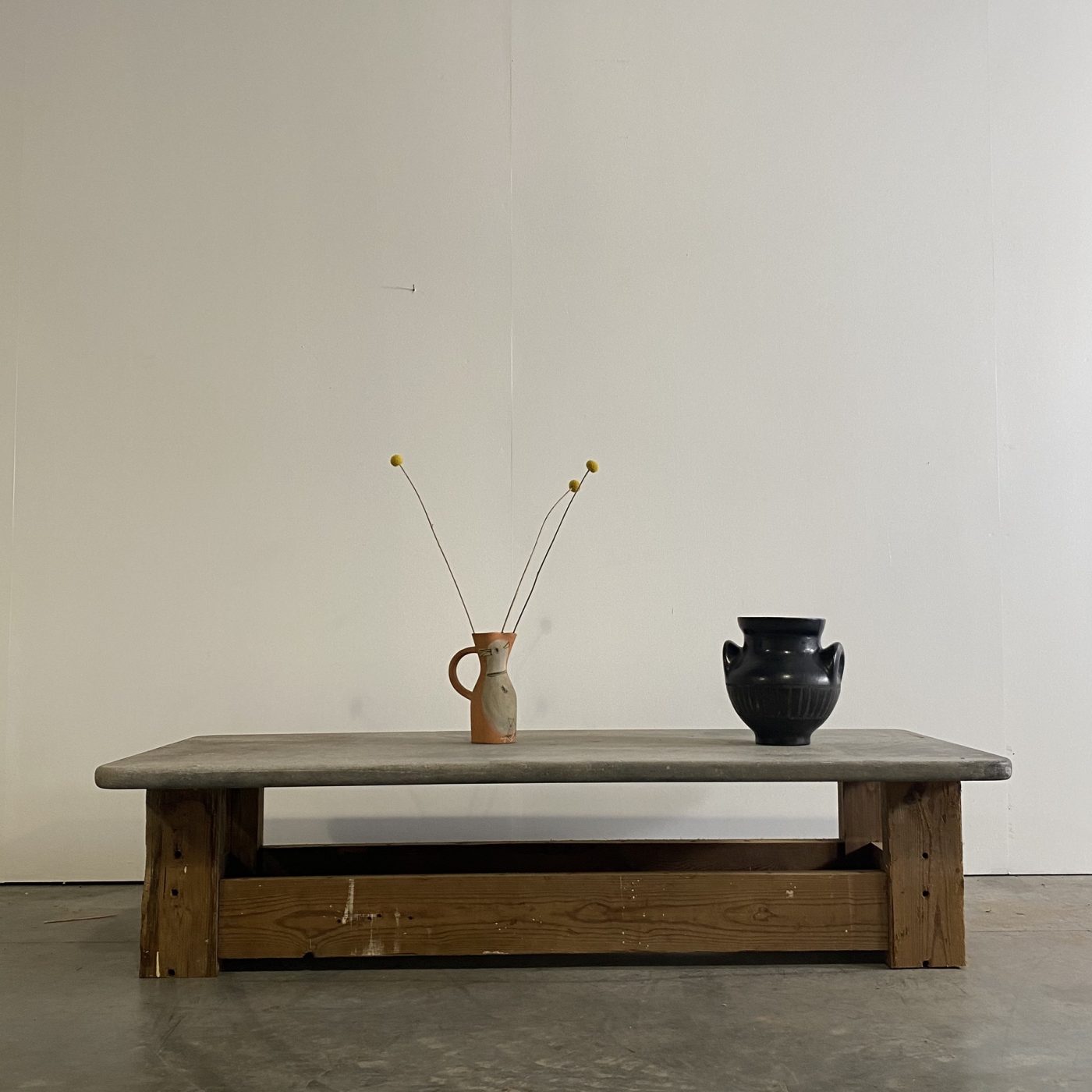 objet-vagabond-stone-table0001