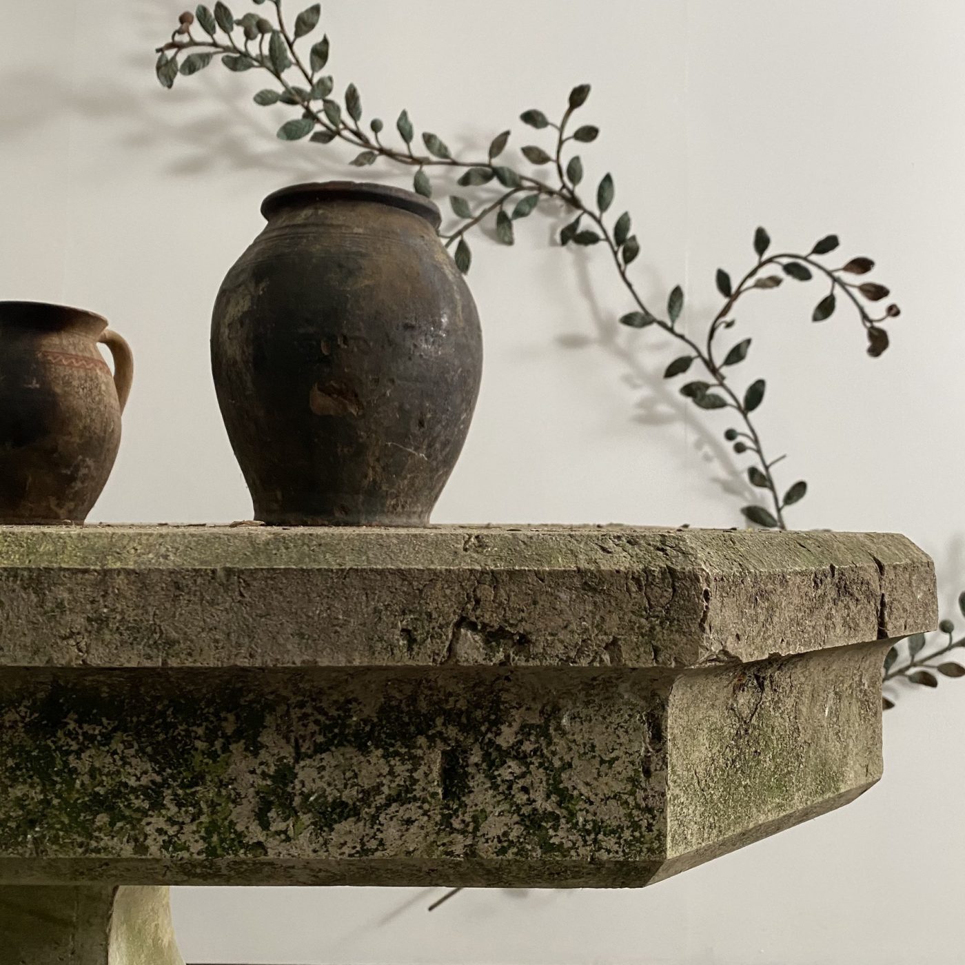 objet-vagabond-stone-table0002