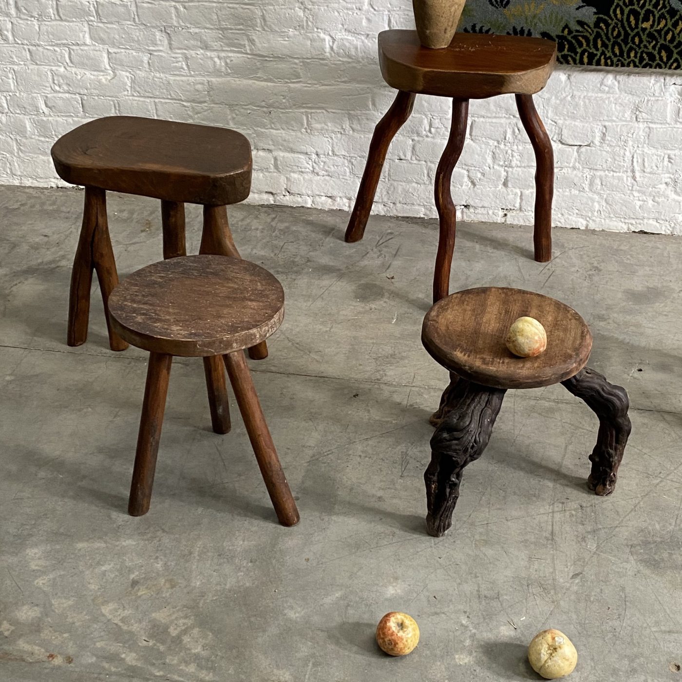 objet-vagabond-stools-collection0002