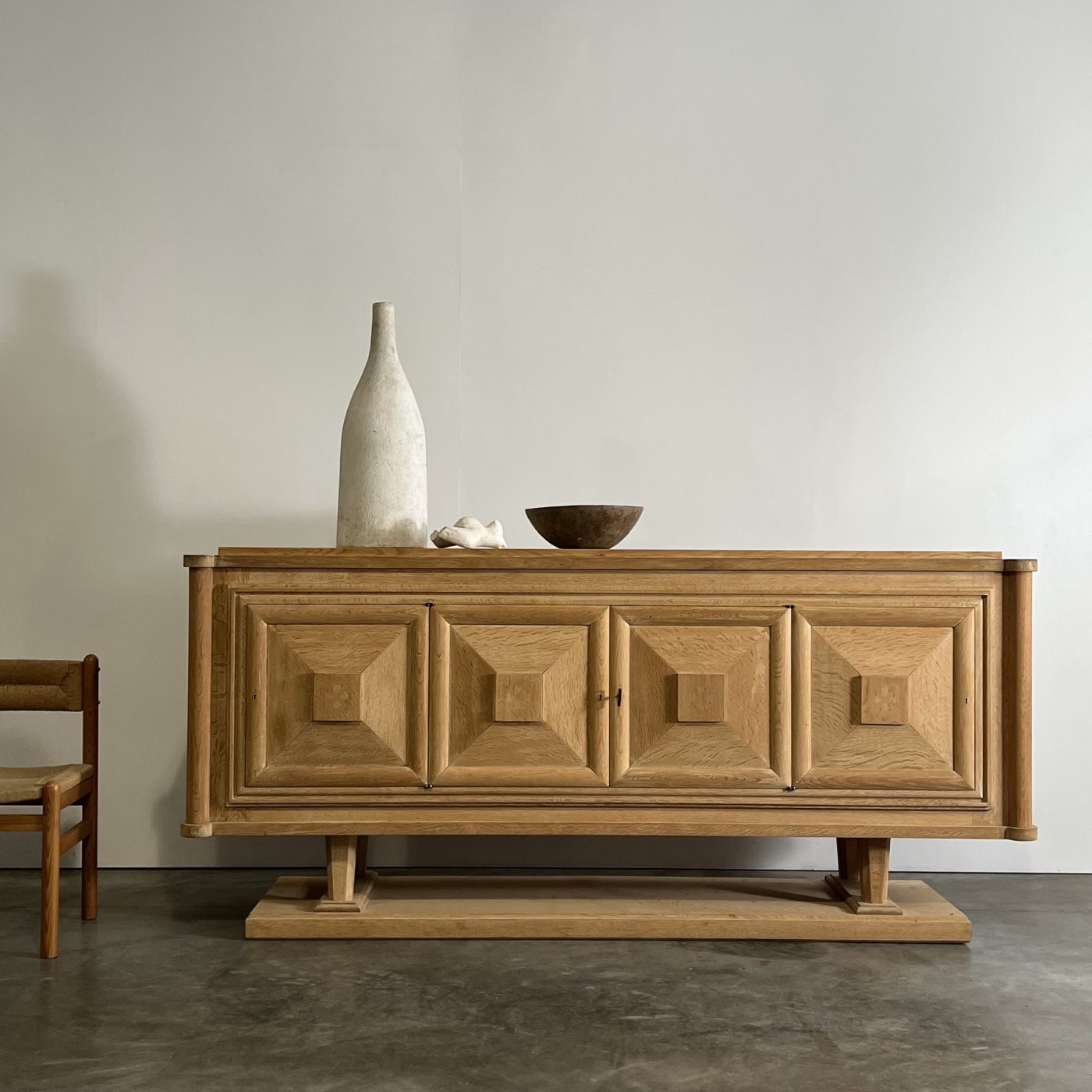 objet-vagabond-1940-sideboard0002