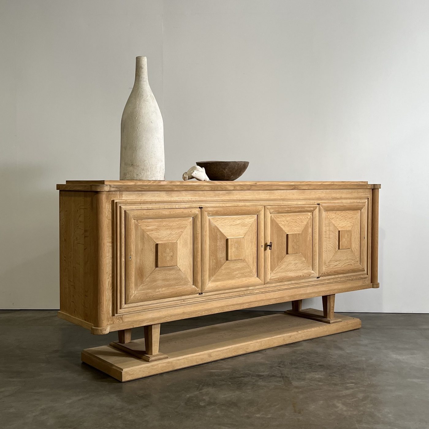 objet-vagabond-1940-sideboard0008