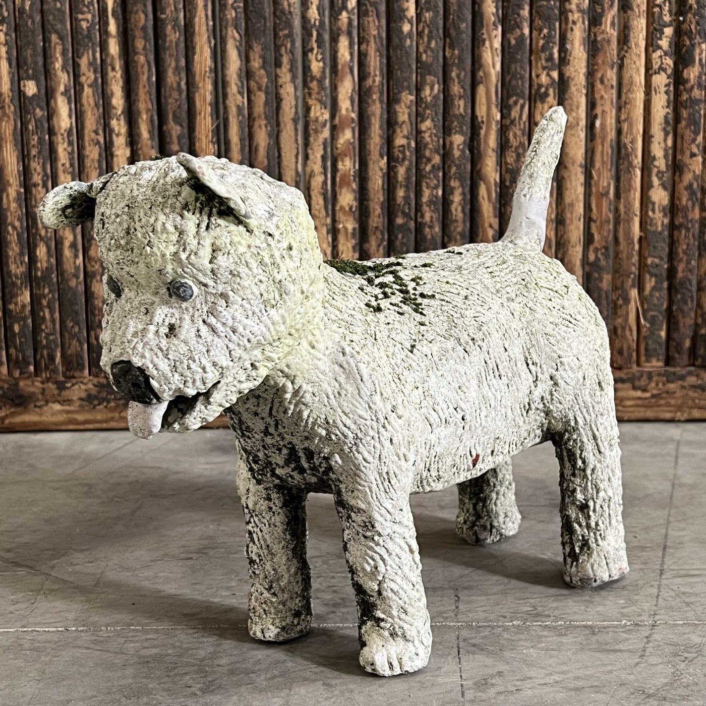 objet-vagabond-concrete-dog0000