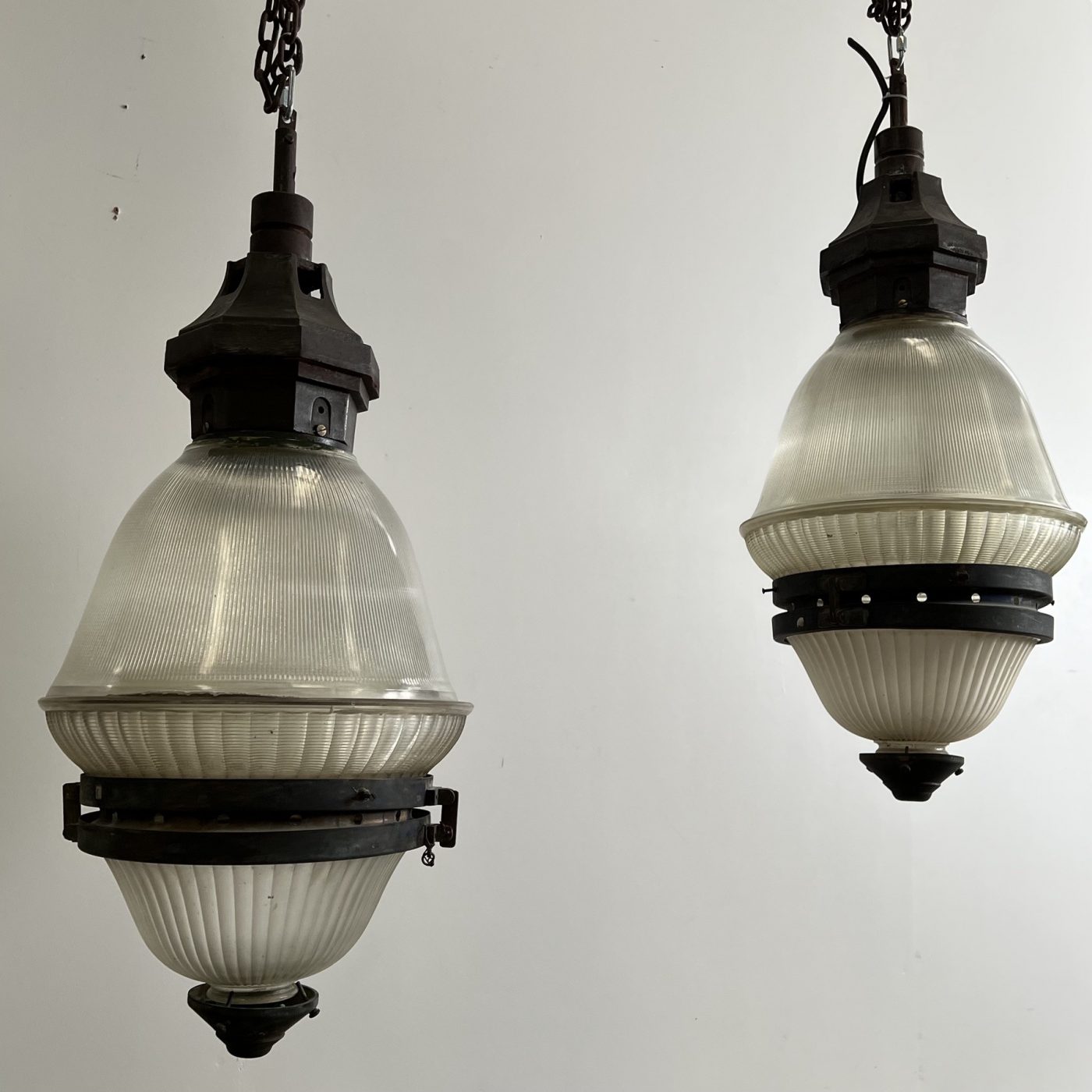 objet-vagabond-holophane-lanterns0004