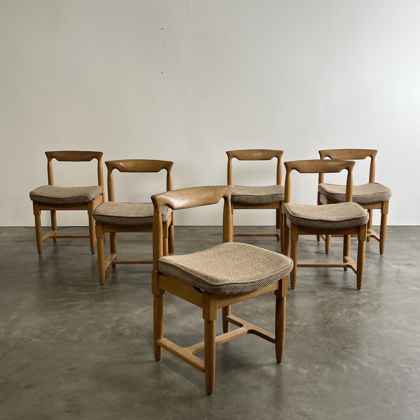 objet-vagabond-midcentury-chairs0000