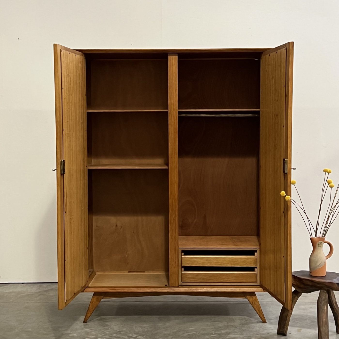 objet-vagabond-midcentury-cupboard0006