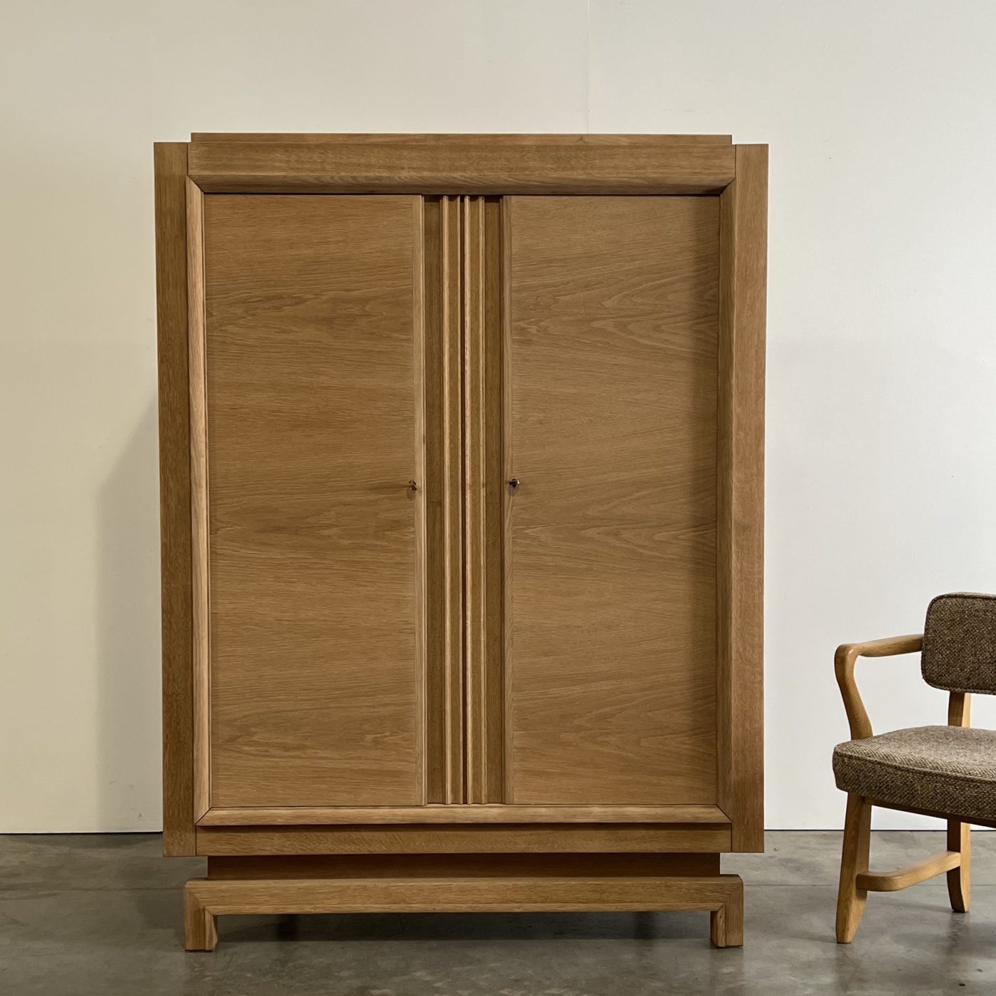 objet-vagabond-oak-cupboard0006