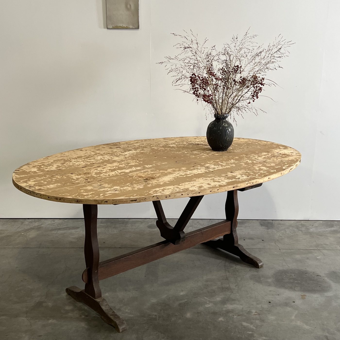 objet-vagabond-wine-table0001