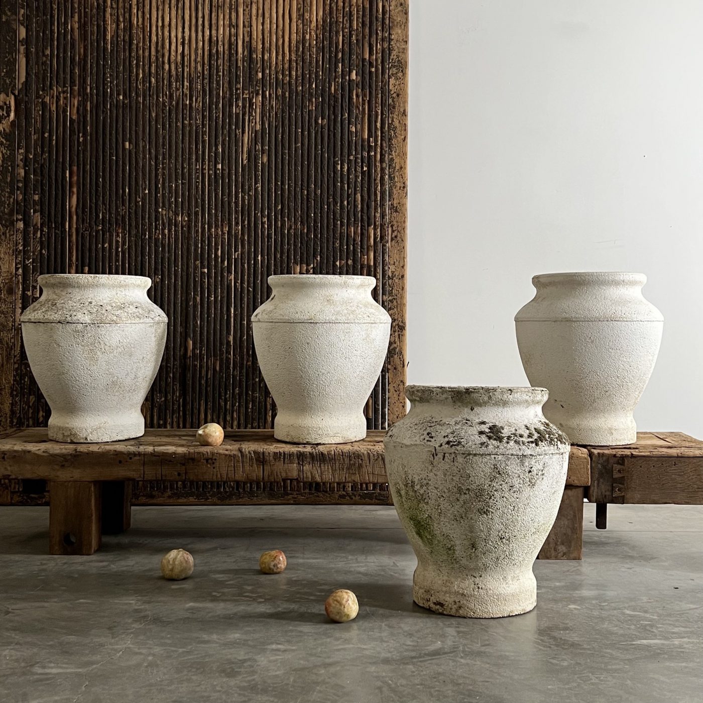 objet-vagabond-concrete-planters0000