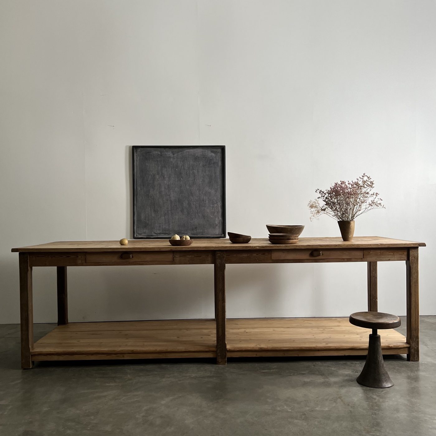 objet-vagabond-draper-table0003