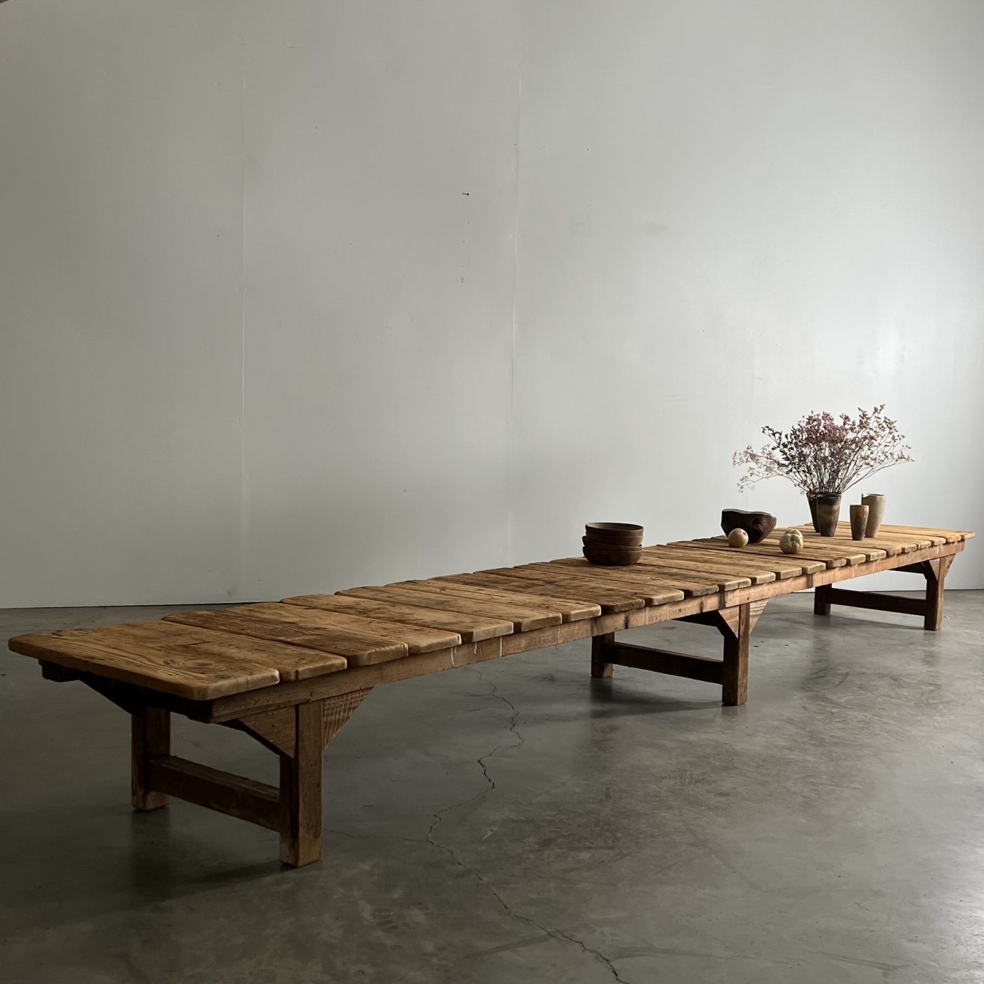 objet-vagabond-huge-bench0005