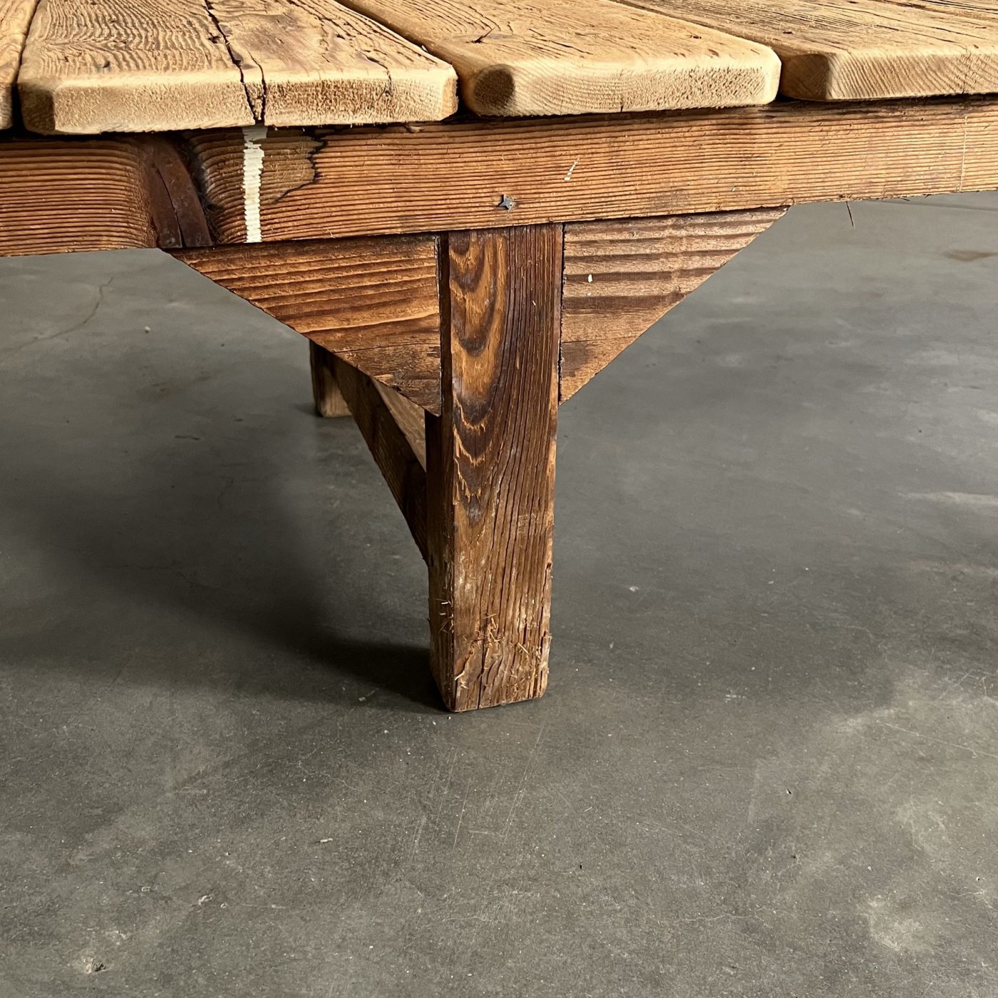 objet-vagabond-huge-bench0008