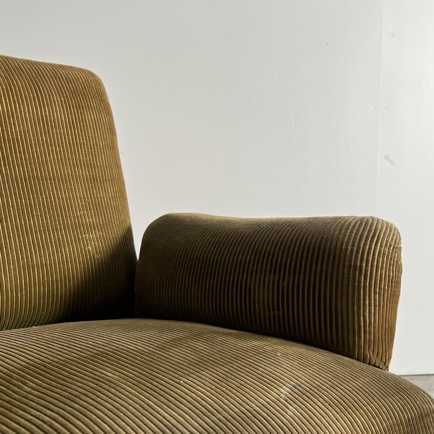 objet-vagabond-napoleon3-armchair0001