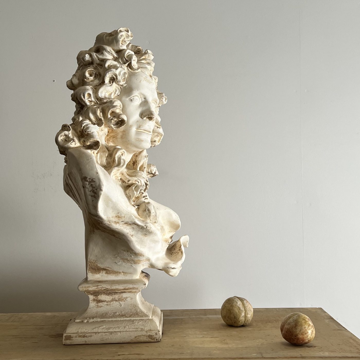 objet-vagabond-plaster-bust0004