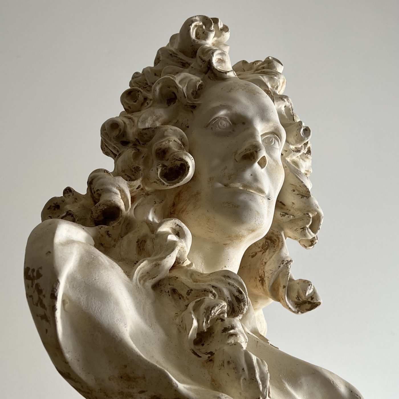 objet-vagabond-plaster-bust0005