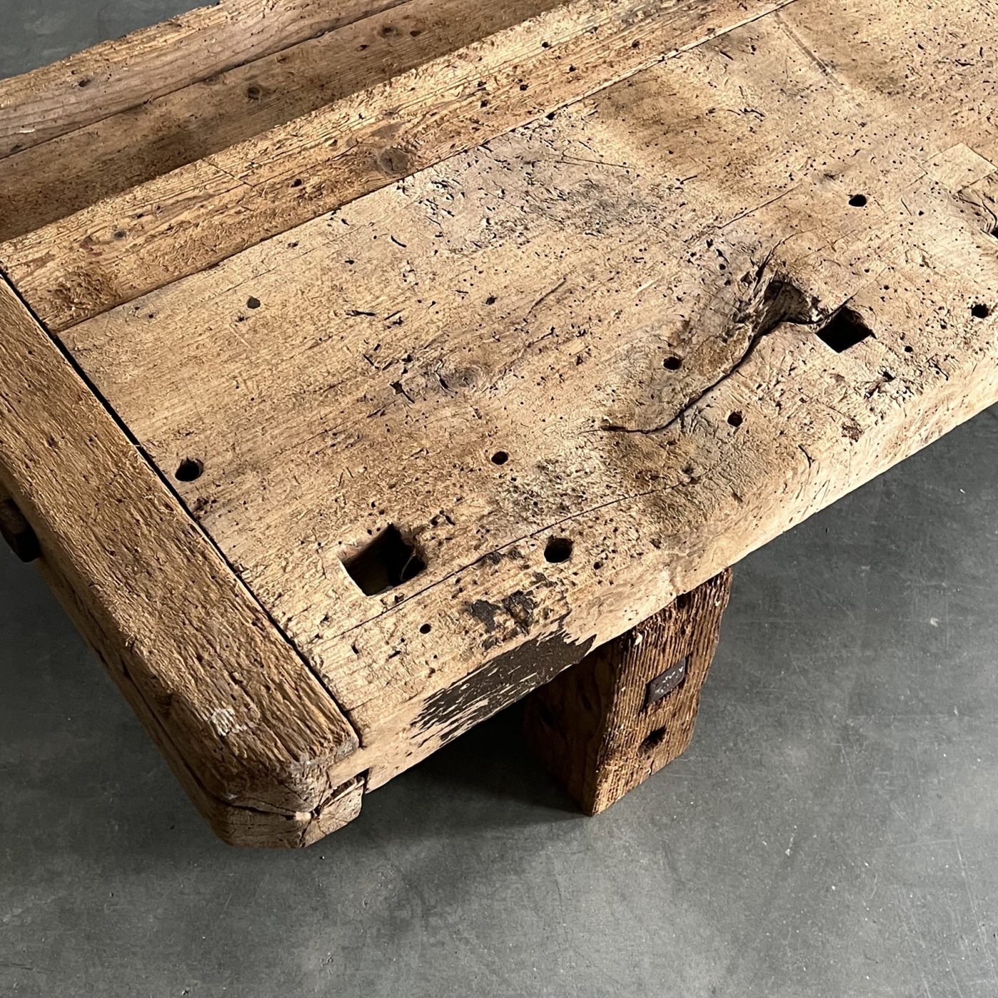 objet-vagabond-primitive-bench0000