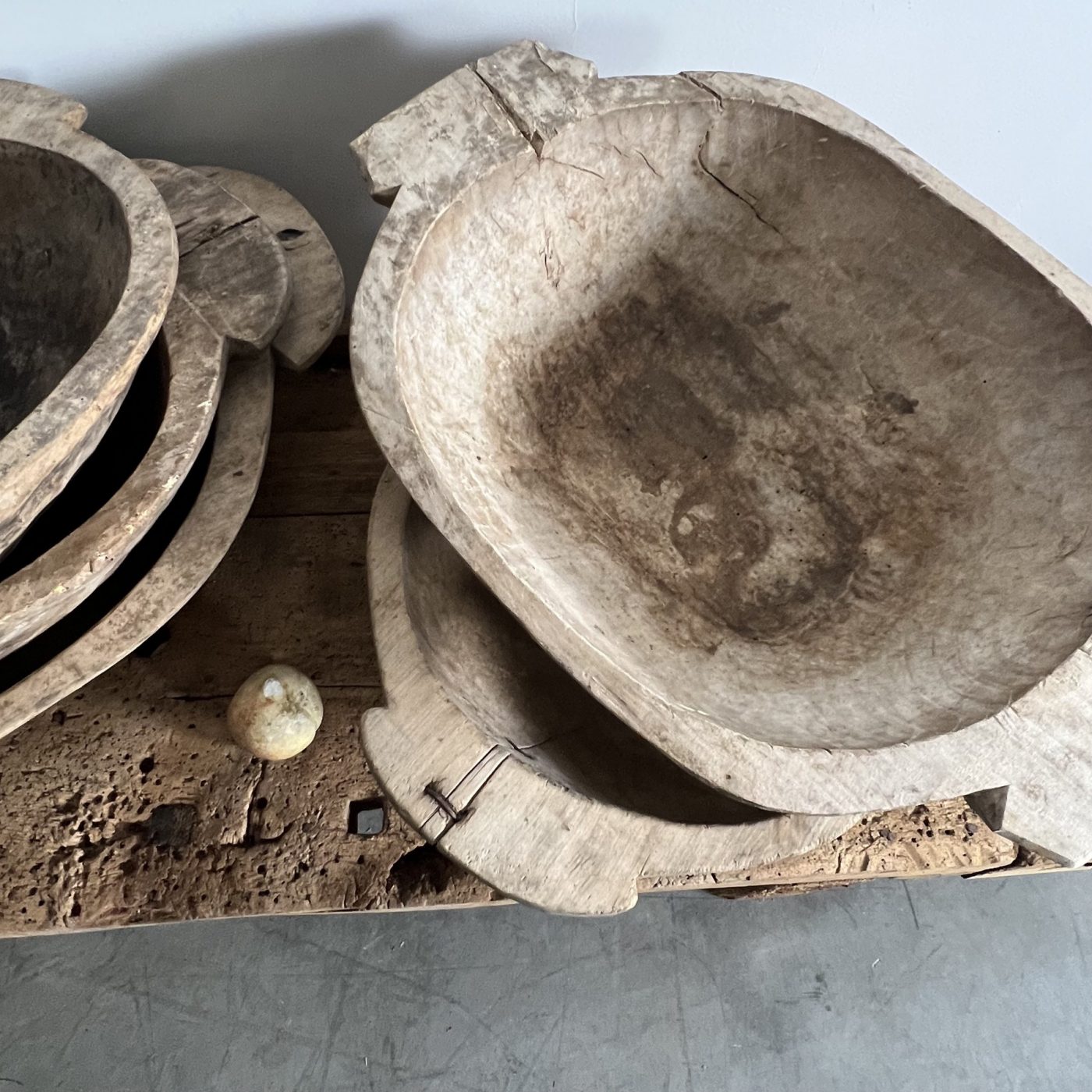 objet-vagabond-primitive-bowls0000