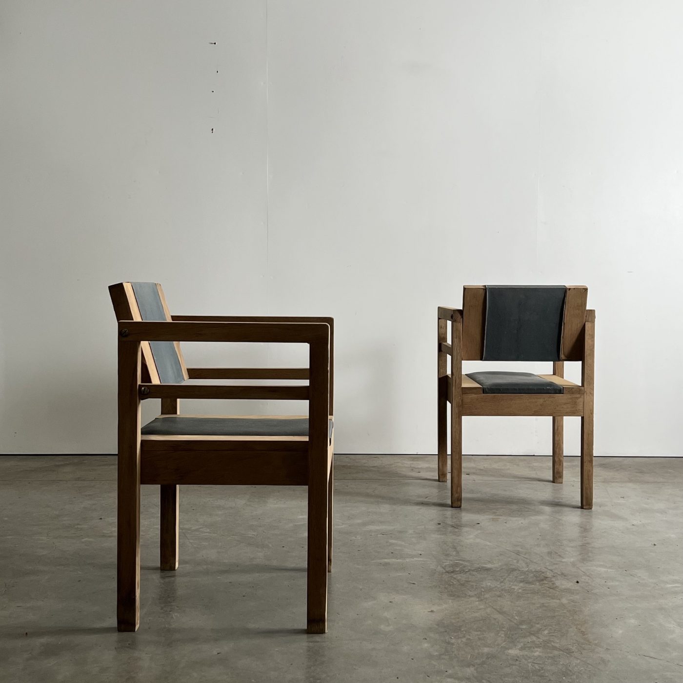 objet-vagabond-reconstruction-chairs0007