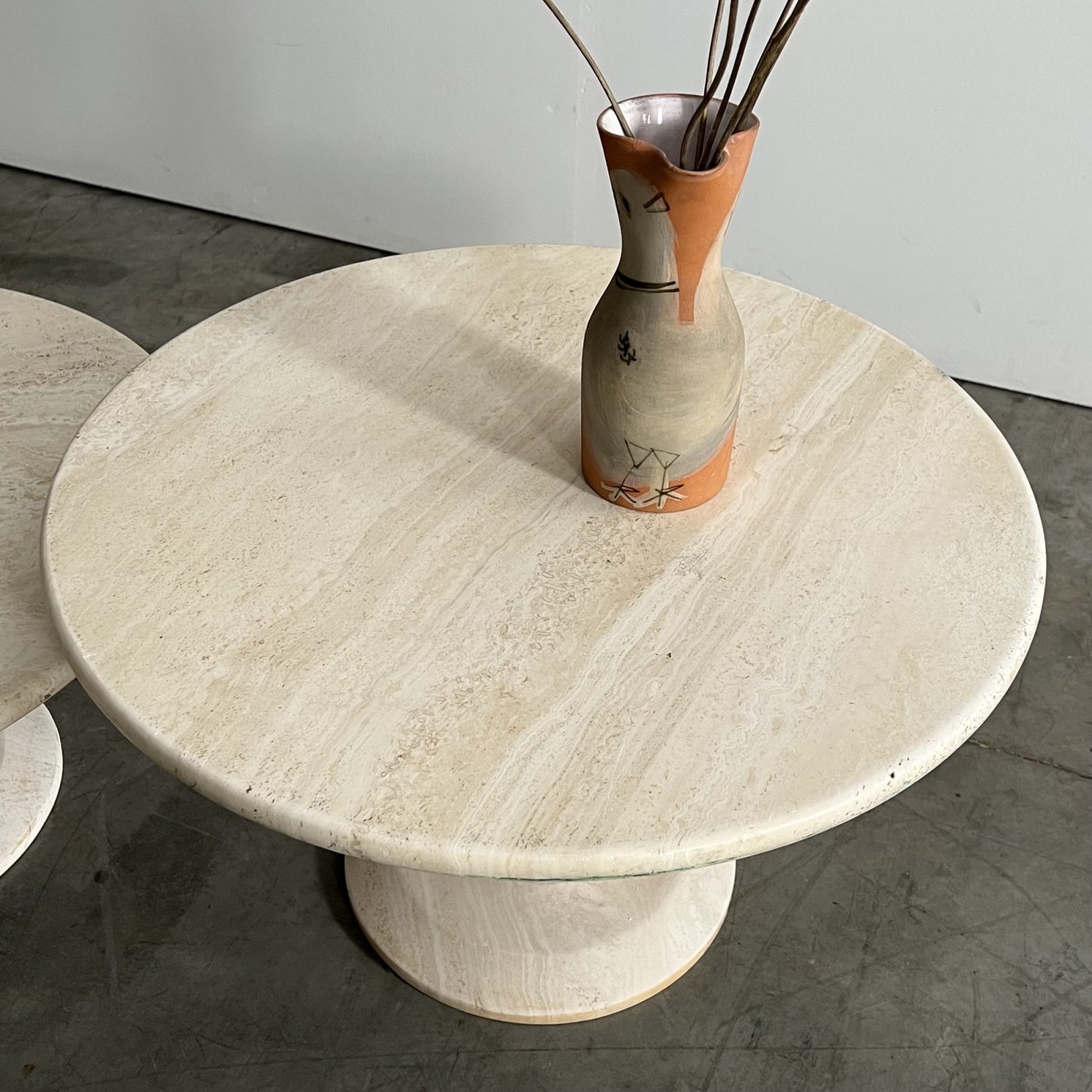 objet-vagabond-travertin-tables0011