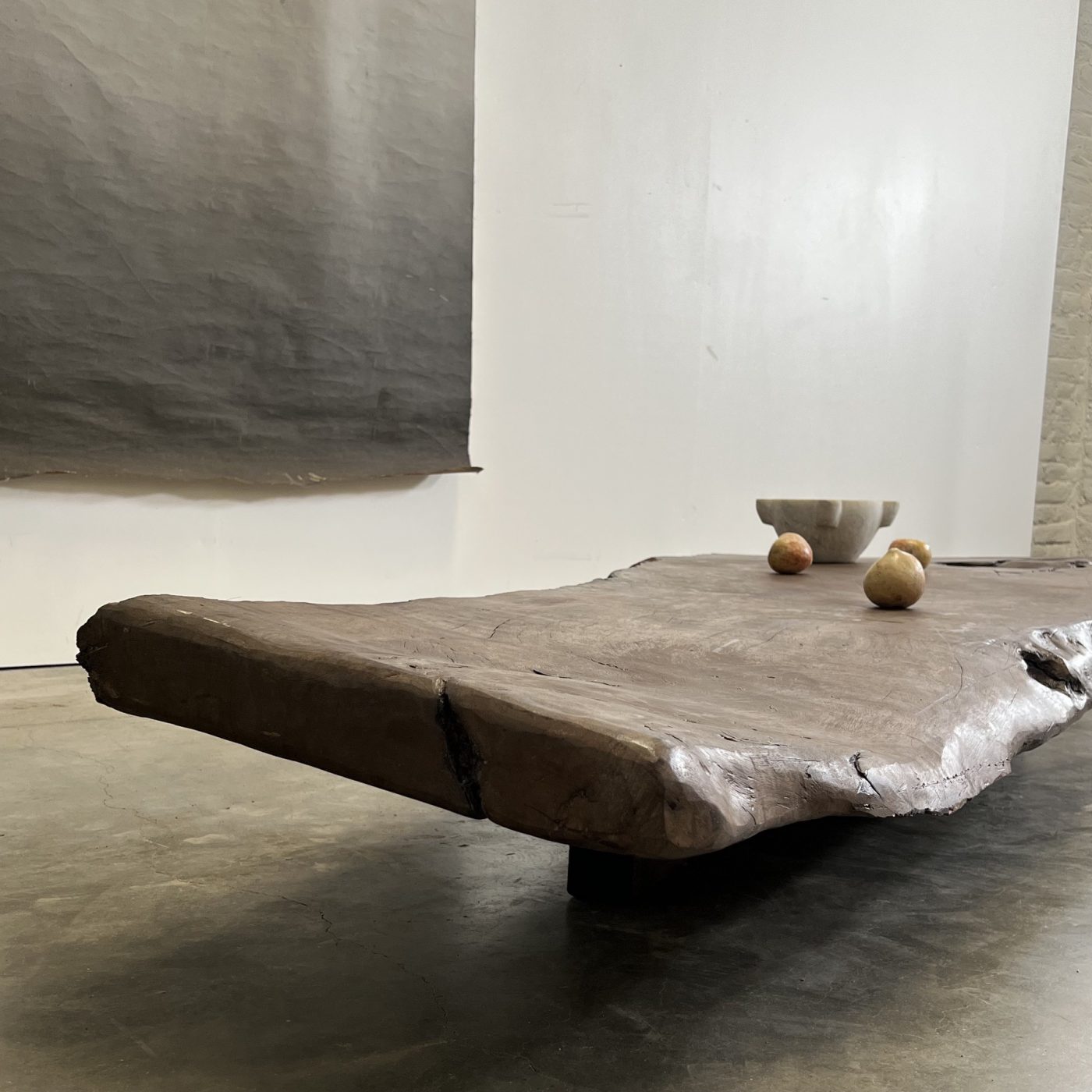 objet-vagabond-primitive-coffeetable0011