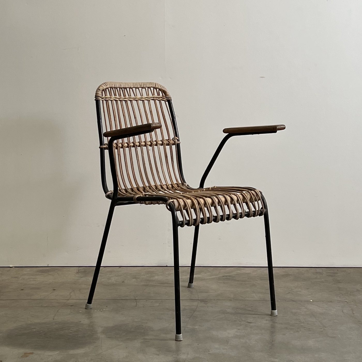 objet-vagabond-rattan-armchair0001