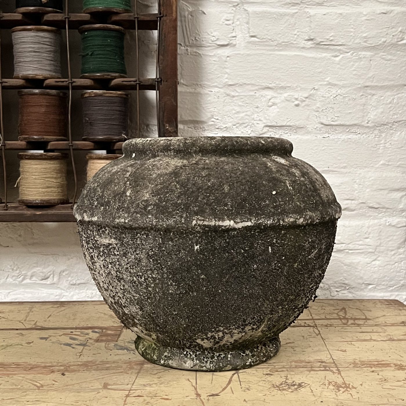 objet-vagabond-concrete-planter0004