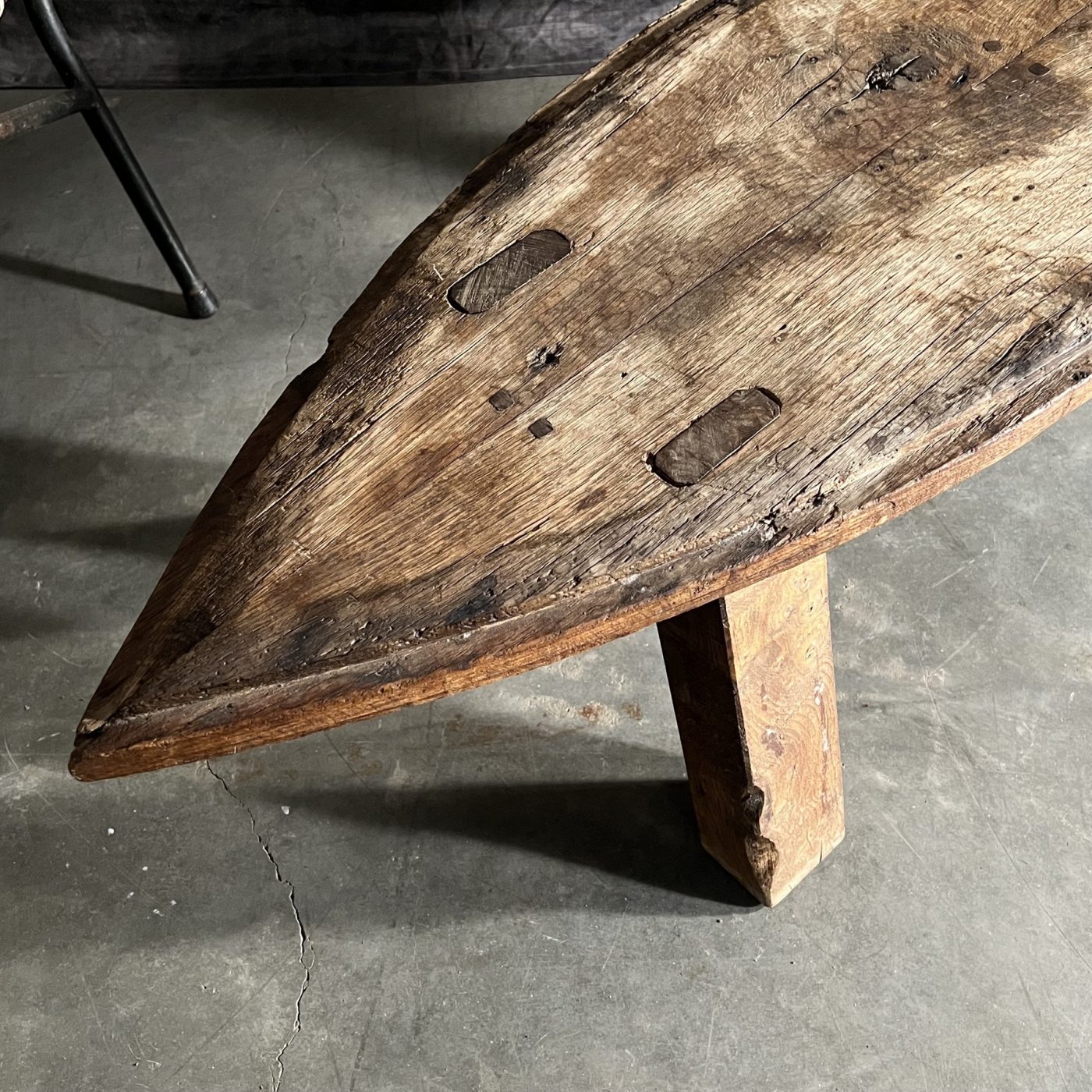 objet-vagabond-primitive-coffeetable0005