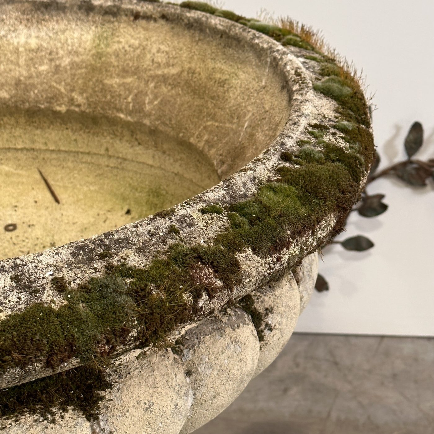 objet-vagabond-concrete-planter0001