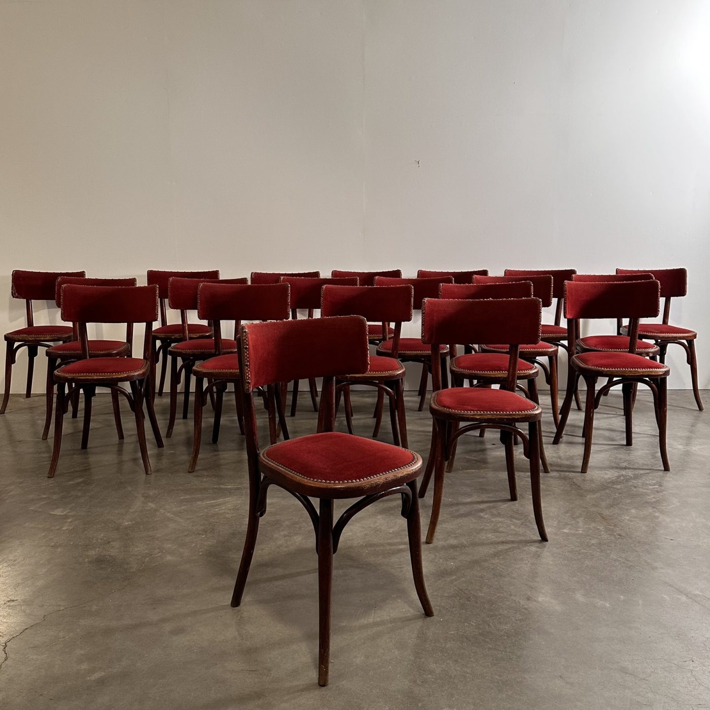 objet-vagabond-bistrot-chairs0000